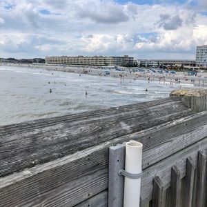 Meet your Posher, Hilary